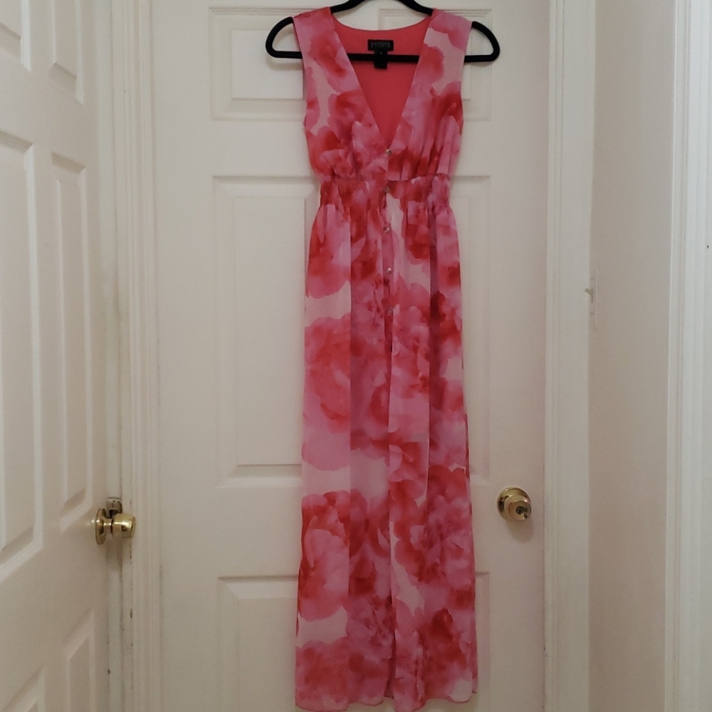 En Focus Studio Floral Maxi Dress